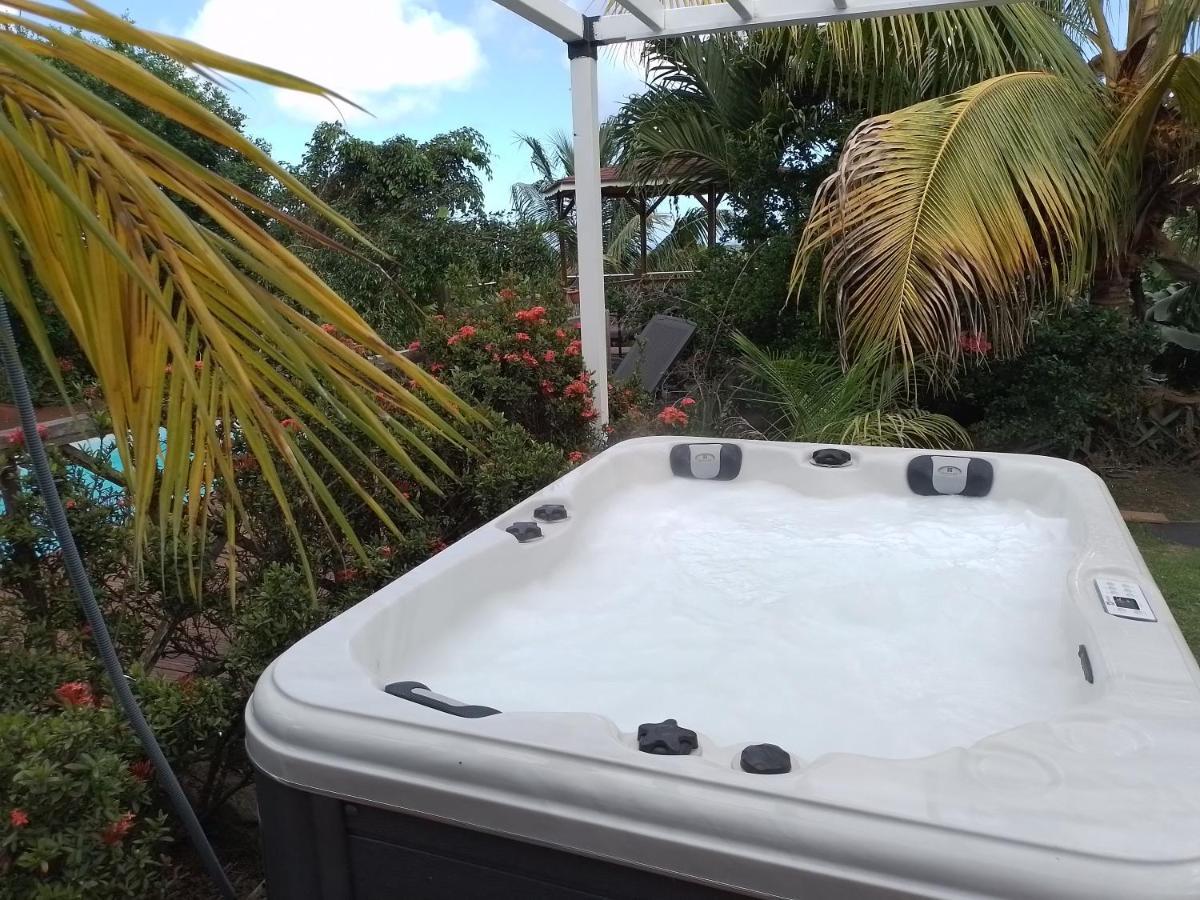Le Diamant Charmante Villa Pour La Famille Ou Entre Amis Spa Et Piscine Exteriör bild